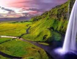 Menjelajahi Keindahan Islandia: Destinasi Alam Unik 2025